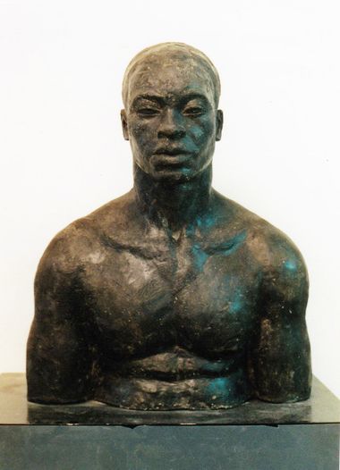 MOSES ein Kenianer, Betonguss, H.72cm, b.57cm, 2001