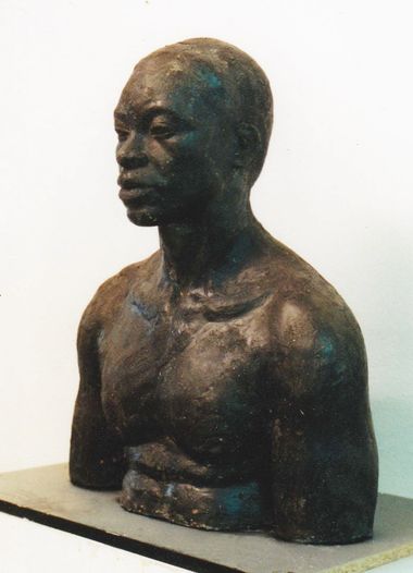 MOSES ein Kenianer, Betonguss, H.72cm, b.57cm, 2001