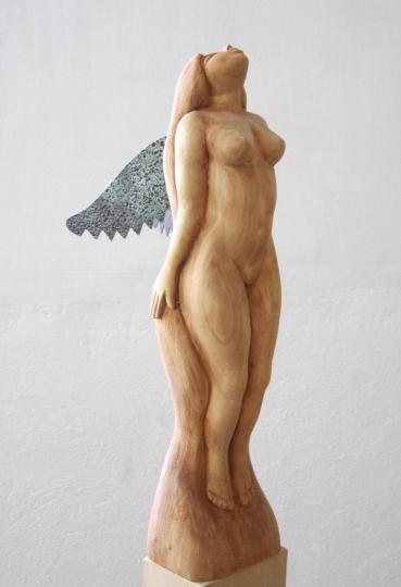 WEIBLICHER ENGEL, Lindenholz, und Stahl, H.35cm, B.9cm, T.15cm, 2013